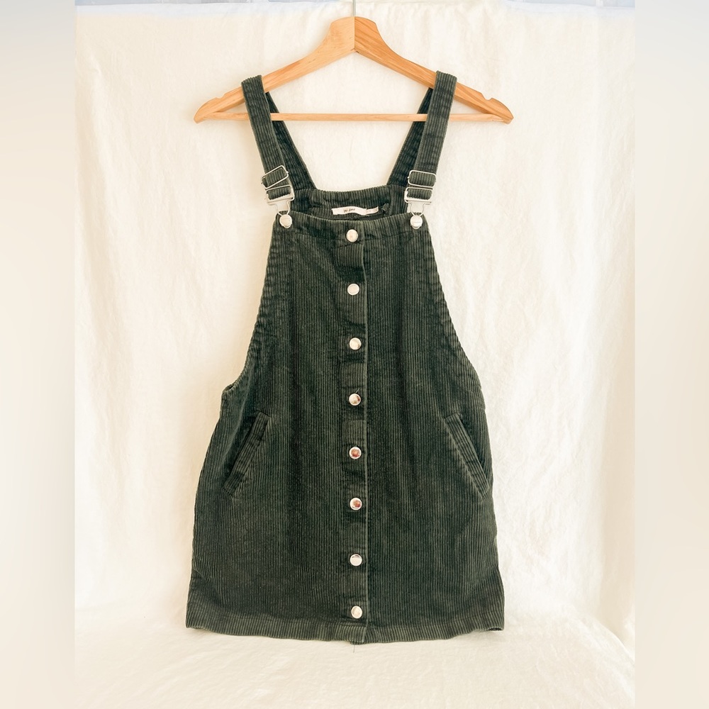 Francesca’s Mi Ami : Green Corduroy Overall Dress           Woman’s Size S